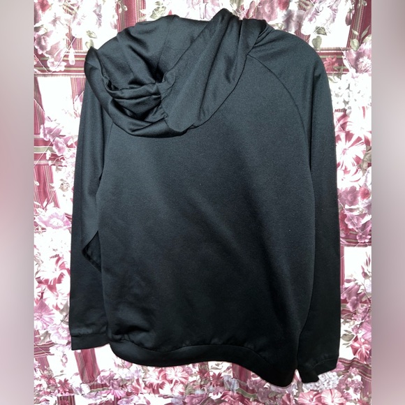 Size M Bundle - Picture 5 of 6